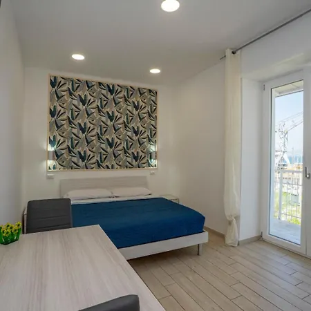 The Sea Beyond Apartment Castellammare di Stabia Exterior photo